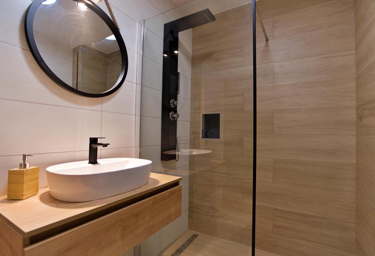 Apartments Kiwi Ровінь Екстер'єр фото